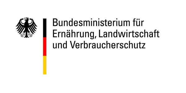 Logo des Bundesministeriums für Ernährung, Landwirtschaft und Verbraucherschutz mit einem stilisierten Adler und vertikalen Streifen in Schwarz, Rot und Gold, die die deutsche Flagge darstellen.